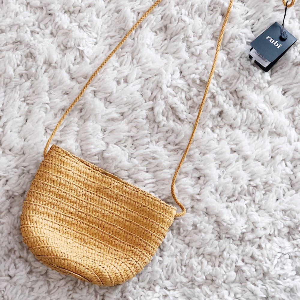 Yellow side bag